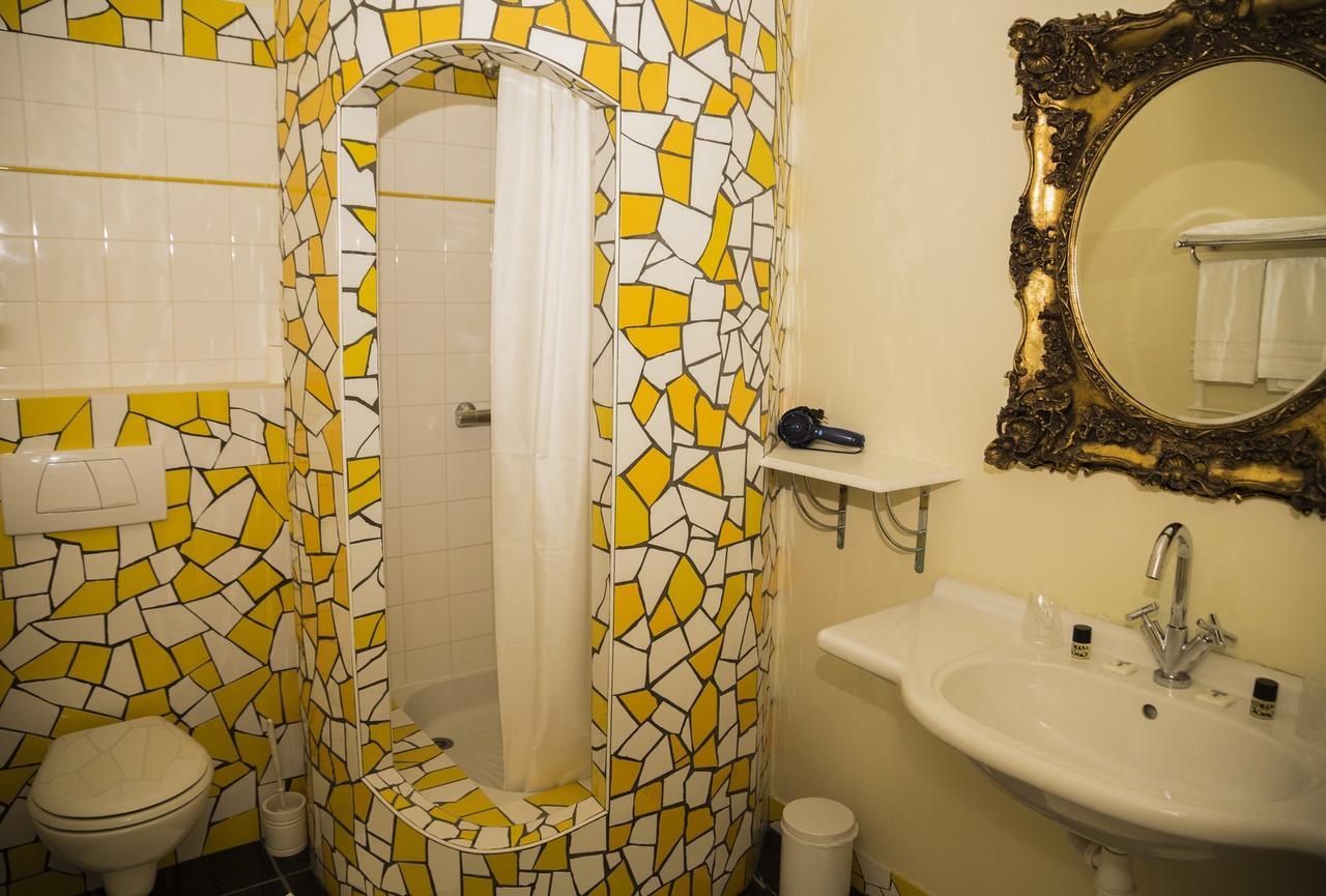 L'Hedoniste Hotell Chérac Exteriör bild